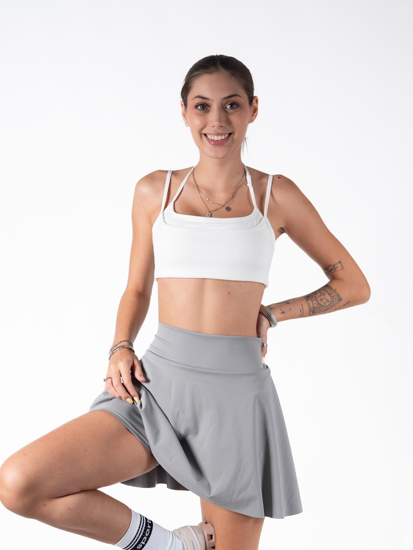 Ruffled falda short