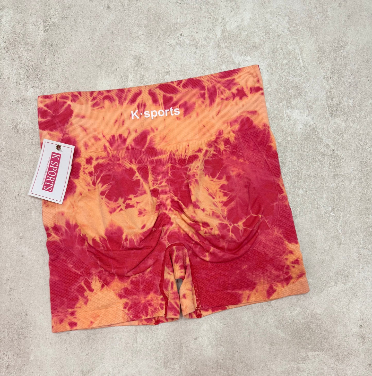 Short Tie-Dye con sombreados triple enfoque- Frambuesa